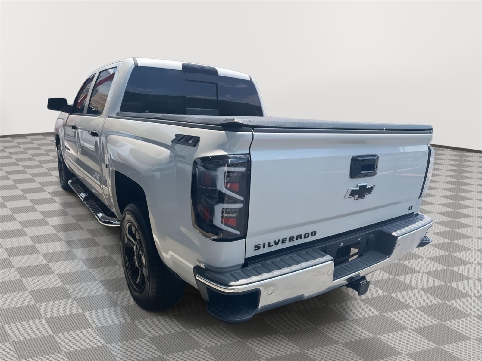 chevrolet silverado 1500 2018 3GCUKREH4JG420193 image chevrolet silverado 1500 2018 3GCUKREH4JG420193 image